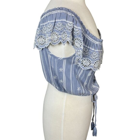 American Eagle Cutwork Floral Embroidered Ruffled Off The Shoulder Crop Top LG - Picture 4 of 10